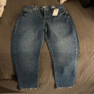 Good American Good Classic jeans
